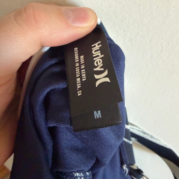 Hurley White/Blue Crossback UPF 50+ One Piece Swimsuit size Medium EUC - Picture 7 of 8